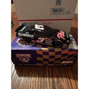 Vintage 1998 Action Platinum Dale Earnhardt Nascar Die Cast Bank Race Car